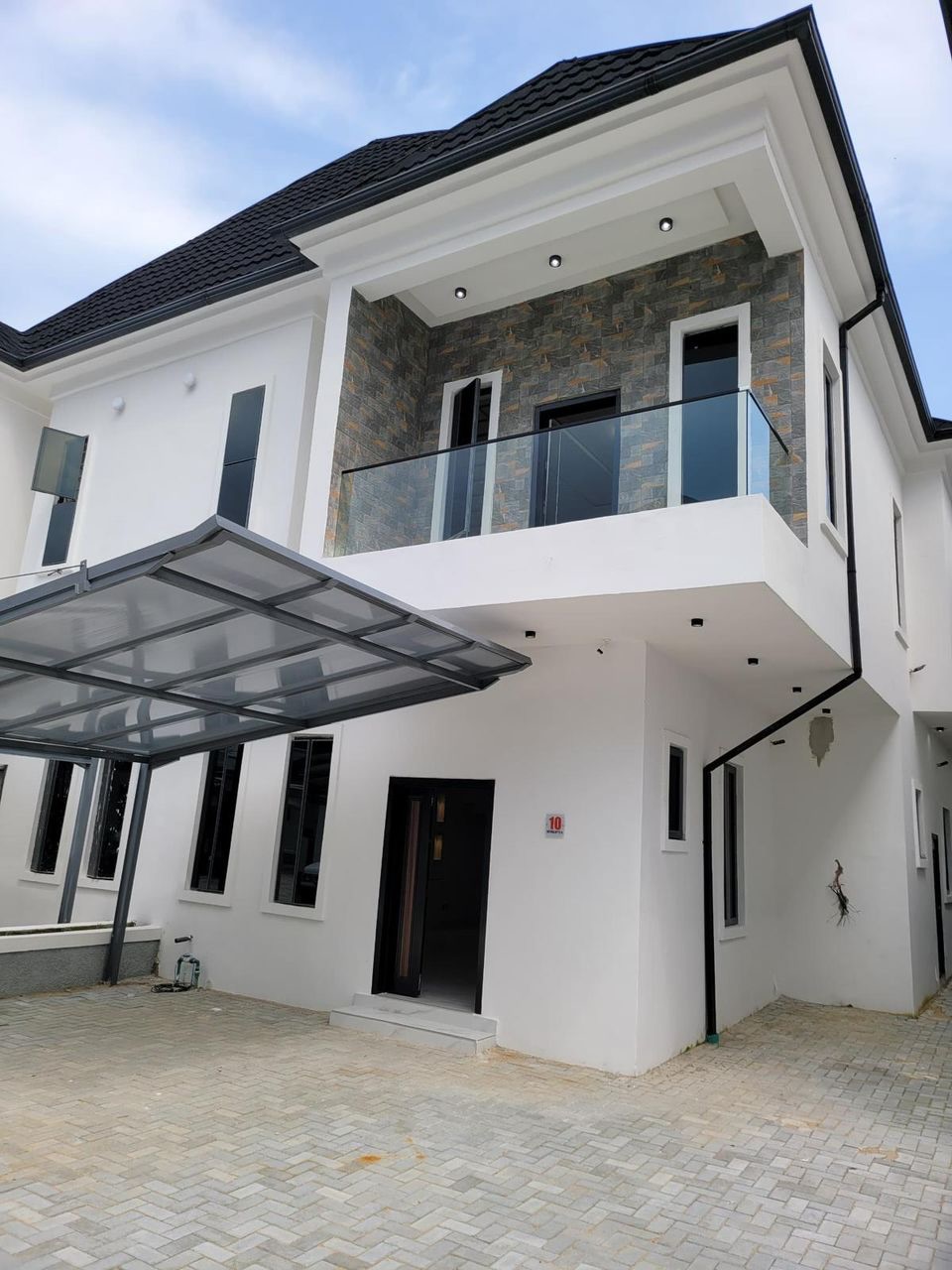 3bedrooms duplex photo 1