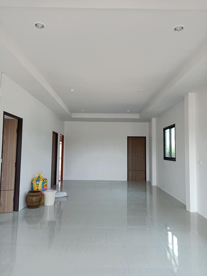 1room and parlor photo 1